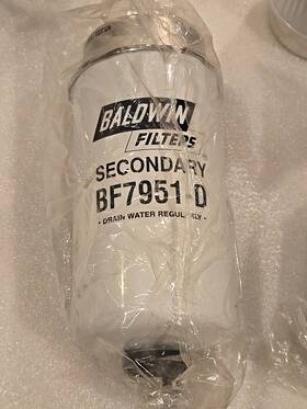Bf7951-d Baldwin Secondary Fuel/water Separator Element With Drain