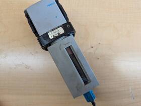 Lfm2n142r Festo Lf-m2-n1/4-cr Lf-m2-n1/2-cr / Used. See Pictures