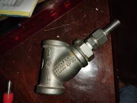 M6700165 Mueller Steam Specialty 581-ss Series 1/2 Inch Stainless Steel 600# Thread Perforated Wye Strainer