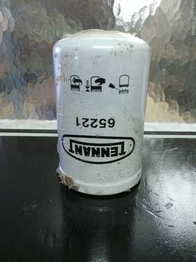 65221 Tennant Oil Filter Msrp 69.50 - New Old Stock