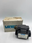 Vickers Servo Valve -514581, SM4-15(15)57-30/100-10 Genuine New. Fixed Price $5400.00.