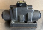 Parker Hydraulic Directional Control Valve D10P8C2N 3000 Psi Nos Surplus. Fixed Price $950.00.