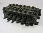 Parker P70CP-06-SE29-005B Mobile Directional Control Valve Nop. Fixed Price $1484.99.