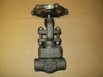 Rp& F80D Valve Globe , 1/2" Class 800 Forged Steel Threaded. Fixed Price $68.95.