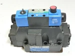 Vickers 02-355671 Pneumatic Valve Assembly Used. Fixed Price $183.99.