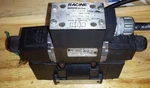 Racine FD4-ESHS-202S-02 Bosch Hydraulic Solenoid Valve 654803 FD4-DSHS-701S-02. Fixed Price $200.00.