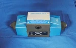 Valve Hyrdaulic Directional DG4S4-012N-B-60 Vickers. Fixed Price $588.00.