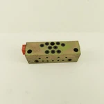 Graco Trabon Npsf Hydraulic Divider Valve Intermediate Base. Fixed Price $12.56.
