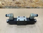 Moog HPN676773 Hydraulic Valve WE43P06C08NC0BN / WB-10097-E #11A96PR2. Fixed Price $64.99.