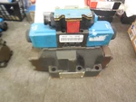 Vickers DG5S-8-33C-M-FPA5WL-H5-30 Directional Control Valve. Fixed Price $475.00.