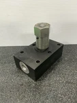 Parker FS2000S-15EA Hydraulic Flow Control Valve FS2000S15EA. Fixed Price $199.00.
