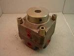 Snap-tite P4630HUCD Hydraulic Directional Control Valve Missing Handle ***nnb***. Fixed Price $774.00.