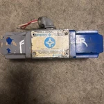 Vickers/sperry-pilot Model Directional VALVE-110TON Vandorn/ Working. Fixed Price $59.00.