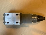 Engel 4WRE 10 EA64-12/24Z4/M-468 Mannesmann Rexroth Proportional Flow Valve. Fixed Price $4734.00.