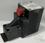 Vickers EHST-3-FIF-30 Hydraulic Proportional Relief Valve EHST3FIF30. Fixed Price $1749.00.