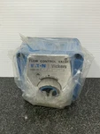 Vickers FCG-03-28-22 Hydraulic Flow Control Valve FCG032822. Fixed Price $1499.00.