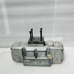 Atos DPHI-2713/D 33 Hydraulic Directional Valve. Fixed Price $499.00.