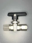 Parker Stainless Steel Fpt Valves 1/4" Quarter Turn Ball 4F-B6LJ2-SSP. Fixed Price $150.00.