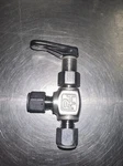 Parker 4Z-V4AQ-SSP Toggle Old Style *new In Box* Swagelok Valves. Fixed Price $26.00.