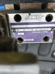 Bosch Rexroth Solenoid 2-SPOOL Hydraulic Valve 315BAR 315L/MIN 811 404 605. Fixed Price $1000.00.